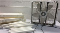 4 Tier Plastic Shelf w/ Box Fan Y7F