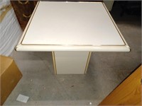 Table basse 24'' x 24'' x 20''