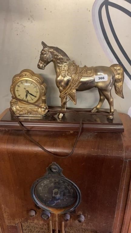 Horse clock