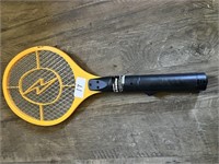 ELECTRIC FLY SWATTER