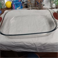 Clear Anchor Hocking 4 Liter Casserole Dish