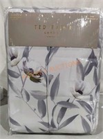 Ted Baker London Comforter Set