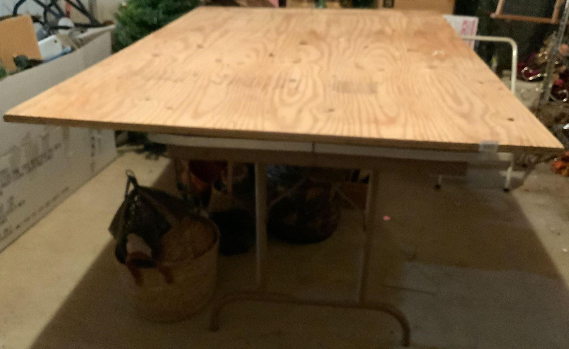 Plywood Top Folding Table Base