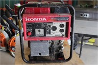 Honda EM3000 Generator #33-244