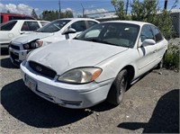 1999 Ford Taurus SE