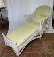 VTG White Wicker Chaise Lounge w/ Yellow Cushions
