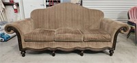 Thomasville Camelback Sofa  
97×46×40"