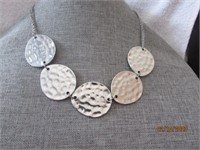 Necklace Silver Tone Disks Jules 20"