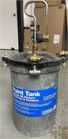 Paint Tank PT2813  2.5 Gallon Capacity