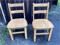 Heavy oak childrens/ youth chairs seats about