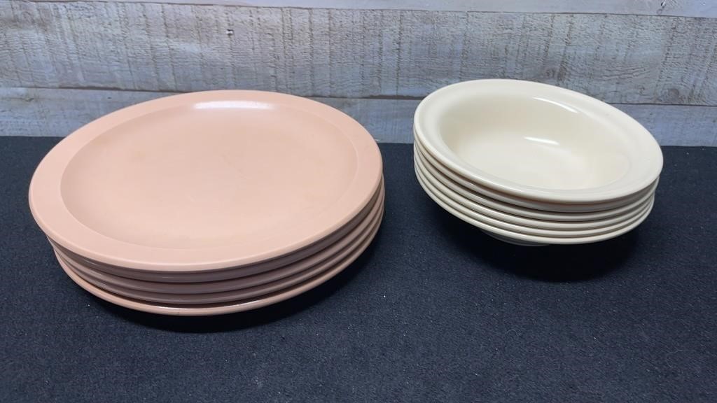 Melmac Plates & Bowls