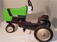 Duetz Allis Model 7145 Pedal Tractor