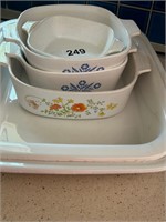 Vtg Corning ware by pyrex - see pics