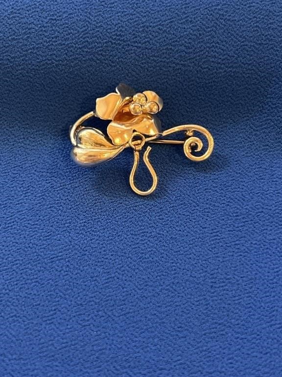 Silver/Gold Flower Pin