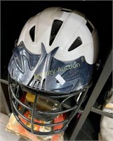 SPORTS HELMET