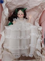 VINTAGE MADAM ALEXANDER DOLL