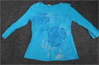 Reba Women's Top With 3D Flowers Size Small USA