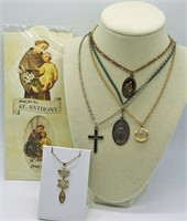 LOT OF RELIGIOUS NECKLACES