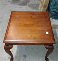 WOOD END TABLE