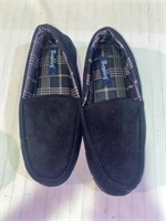 MENS SLIPPERS SIZE 8/9