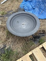 Like new 28 inch fire pit