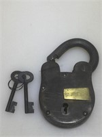 Large 4in Lock w/ 2 Keys. Functional, Not