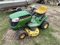 John Deere D110 Lawn Mower