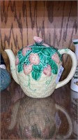 Japan strawberry teapot