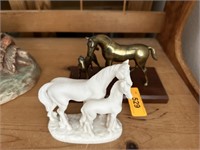 LOT OF HORSE FIGURINES