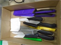 NEW TUPPERWARE KNIVES