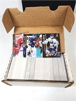 COLLECT Assorted 1990's Hockey Cards