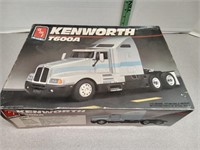 AMT, Kenworth T600A model kit 1/25th