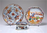 THREE CHINESE AND JAPANESE EXPORT PORCELAIN PIECES