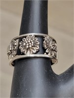 .925 Sterling and Flowers Ring