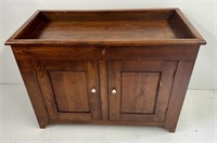 Yellow pine dry-sink