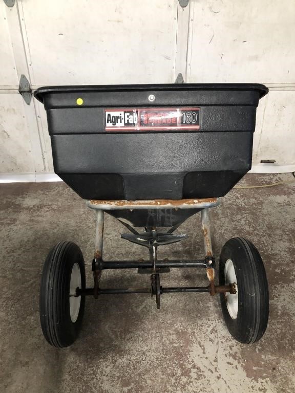 AGRI-FAB BROADCAST SPREADER 160