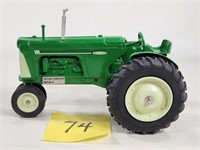 Oliver 880 NF Tractor
