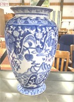 Large Blue and white oriental vase