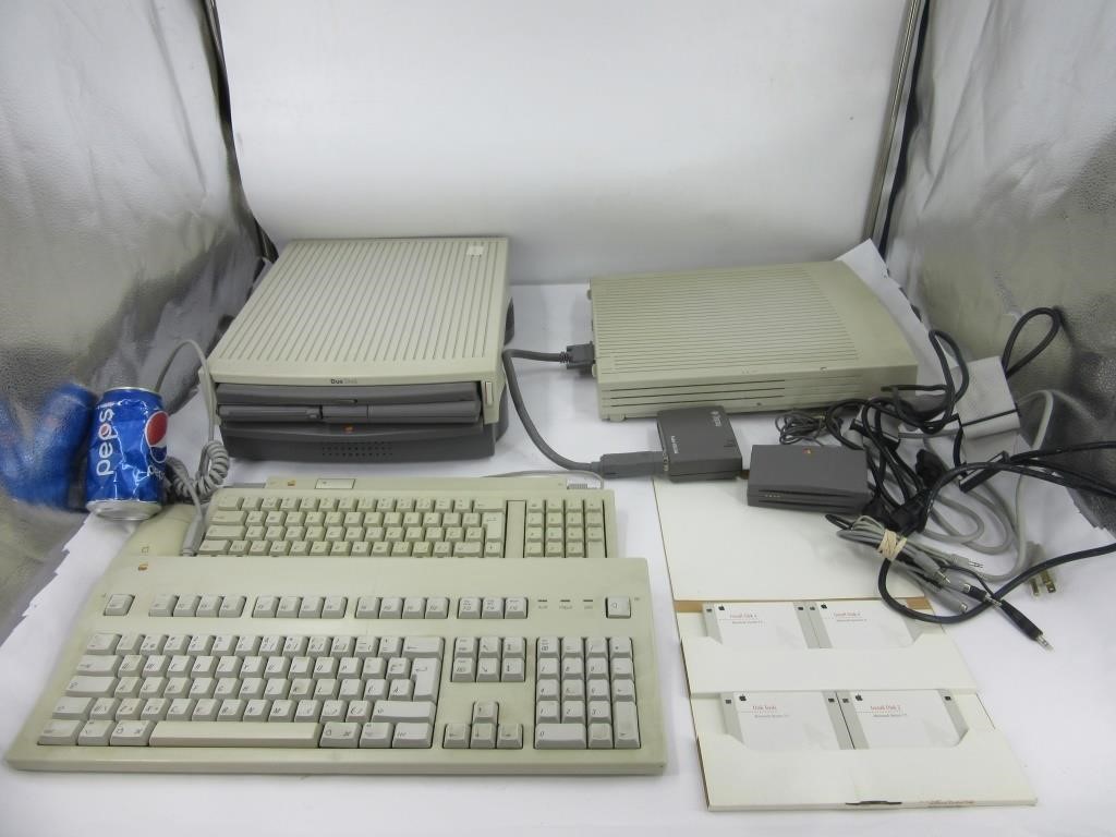 Ordinateur, claviers et accessoires APPLE vintage