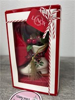Lenox Christmas Ice Skate Ornament *IN Box*