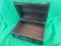Wooden display chest