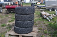 4 Duradak Tires LT 275-65 R18