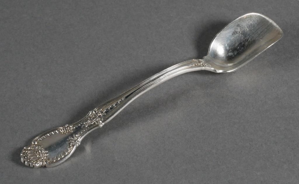 TIFFANY Sterling Silver Richelieu Cheese Scoop