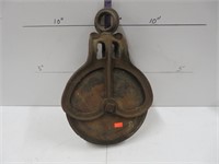 7 1/2 wooden pulley