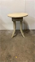 Primitive 4 Legged Round Top Table