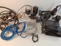 D4) Electronics lot. Miscellaneous cables, cords,