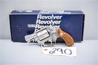 (R) Smith & Wesson Model 60 .38 S&W Spl Revolver