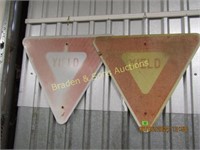 GROUP OF 2 VINTAGE "YIELD" STREET SIGNS