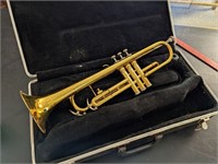 King Tempo Trumpet w/Bach Mouth Piece & Case