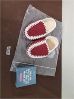 Slippers size 6 and nail pre dehydrator set
